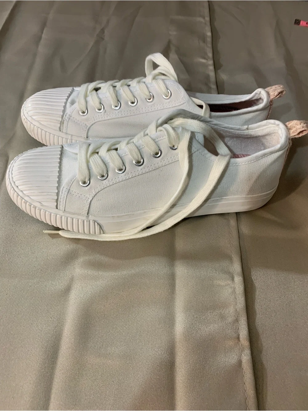 Maurices clean white